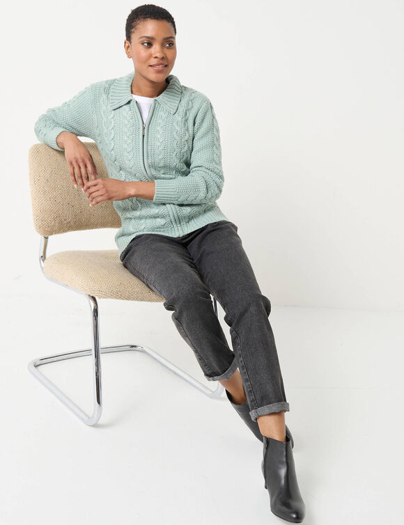 Gilet zippé col polo, maille torsadée (vert grisé) Gilet zippé col polo, maille torsadée (vert grisé)